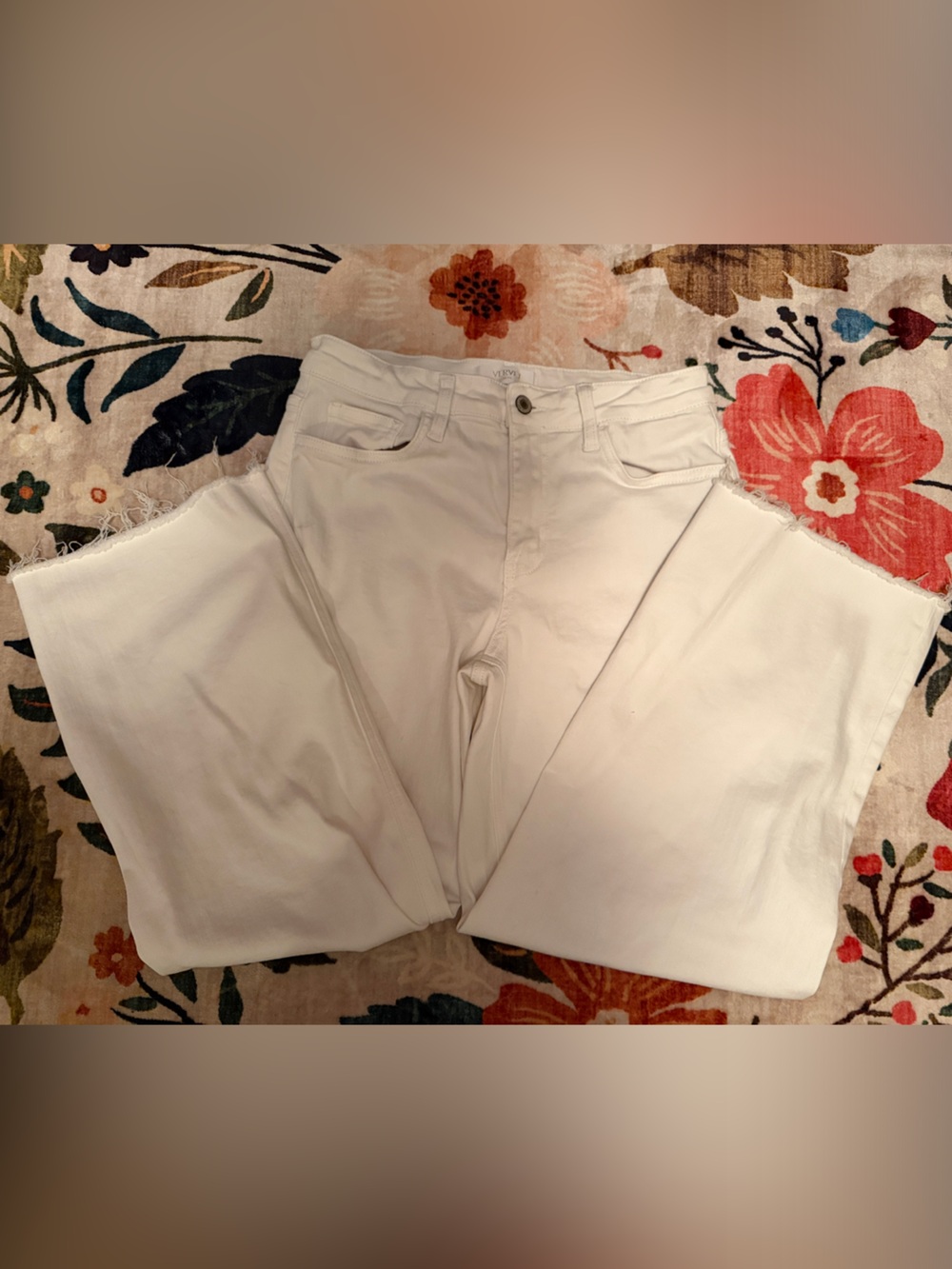 Women's White High-Rise Frayed Hem Shorts